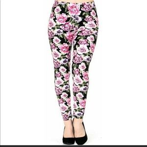 TC plus size leggings! Buttery soft & comfy. Wear for yoga or Pilates class.